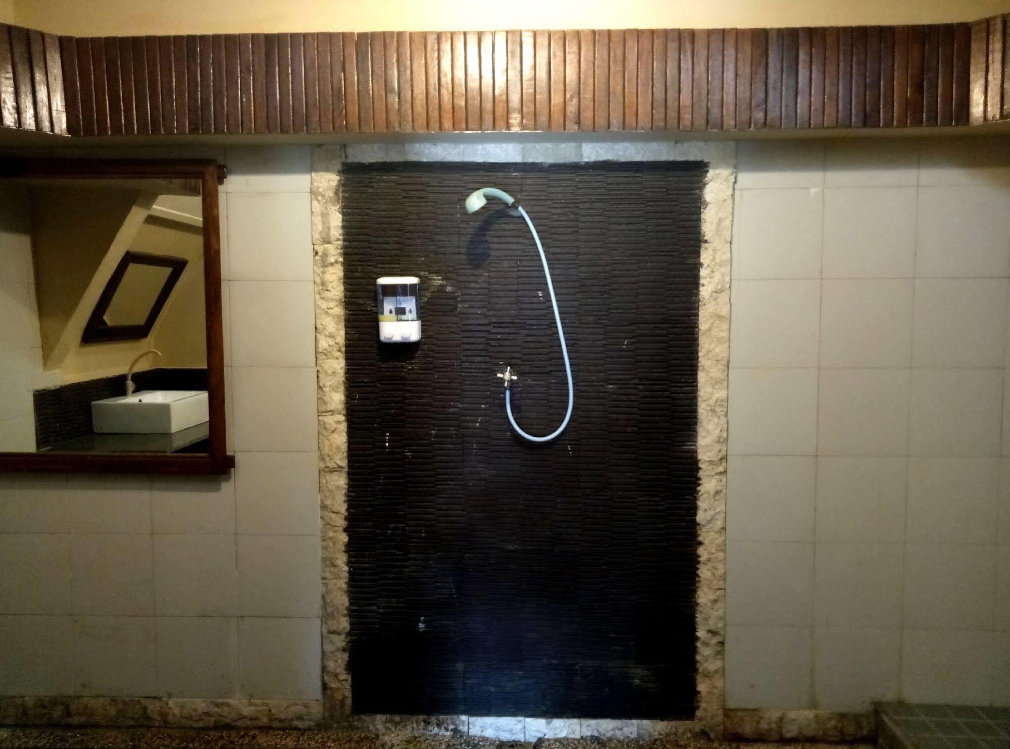 Pondok Windy Τζίλι Τραγουανγκάν Εξωτερικό φωτογραφία